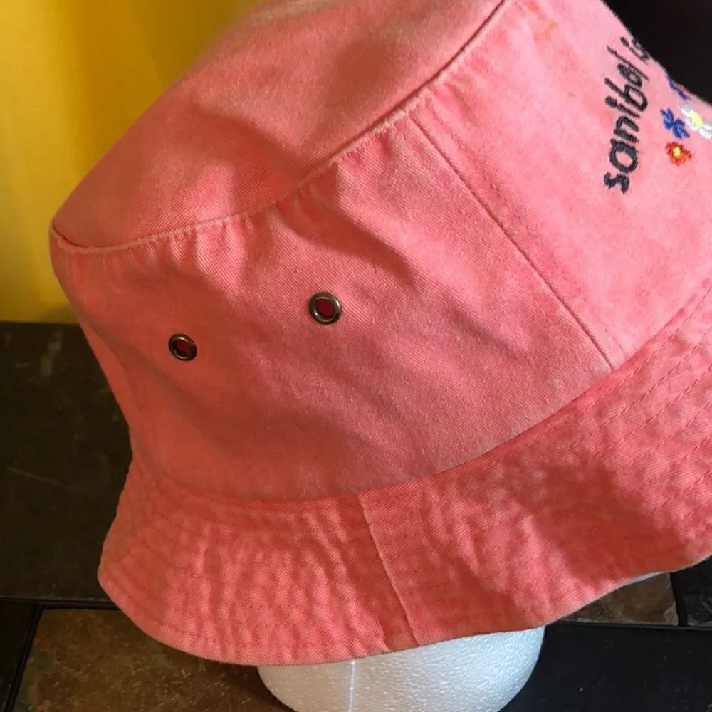 Sanibel Island coral bucket hat-size large